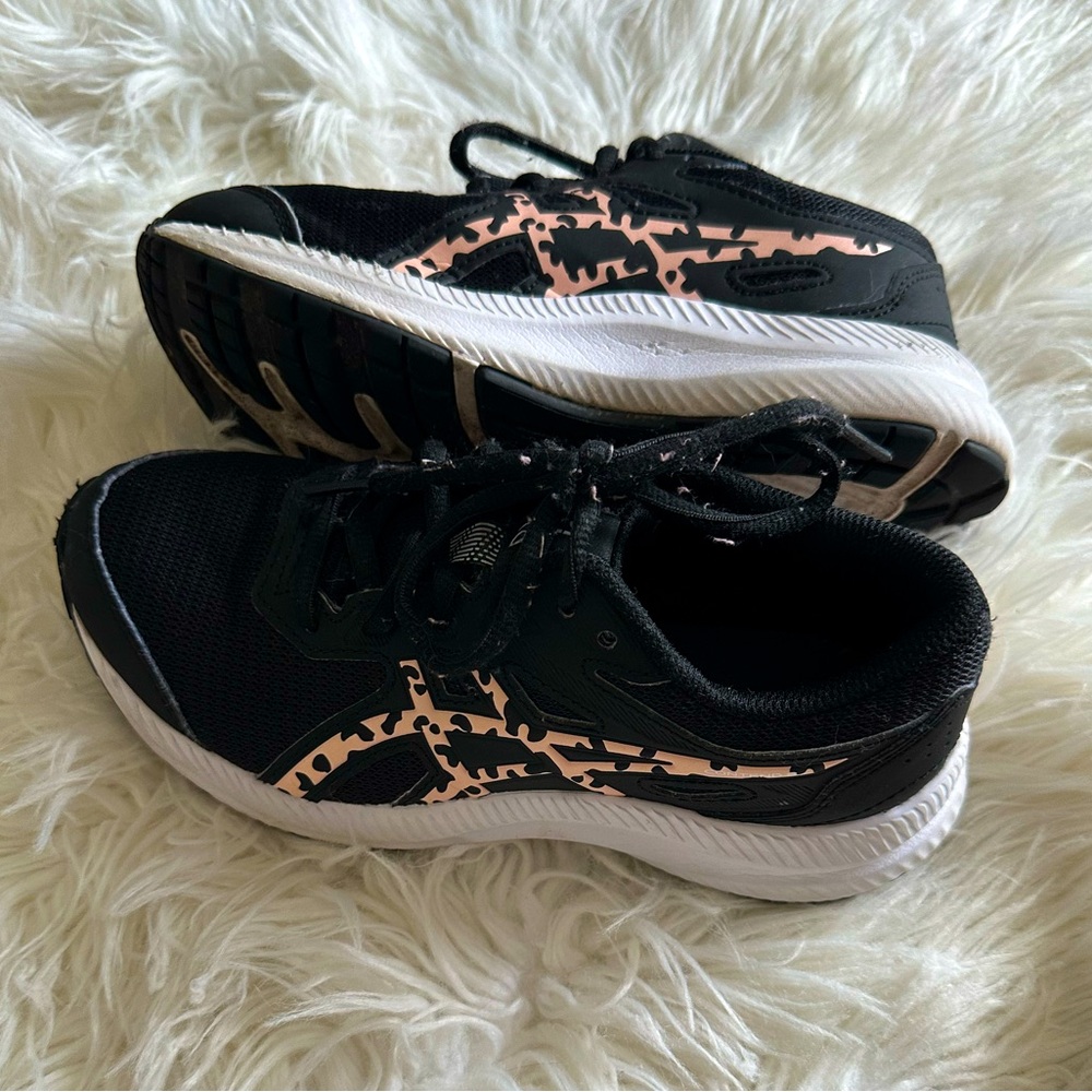 Gym shoes- ASICS CONTENDER- perfect for SCHOOL black frosted rose